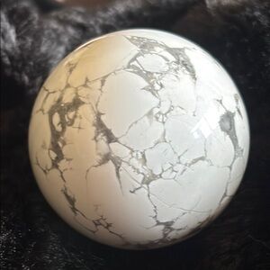 Howlite sphere